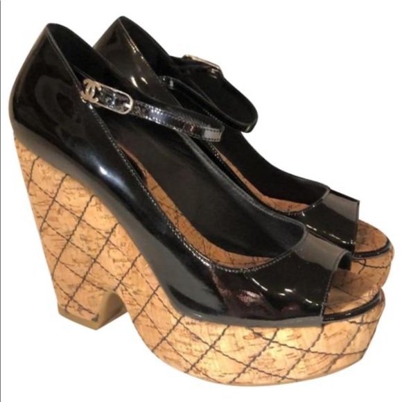 100% Authentic Chanel Wedge🌺 - Picture 2 of 11